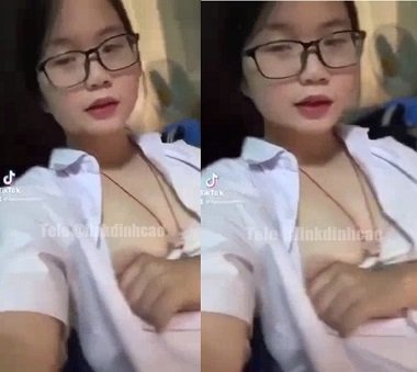 Chịch em học sinh vú còn non